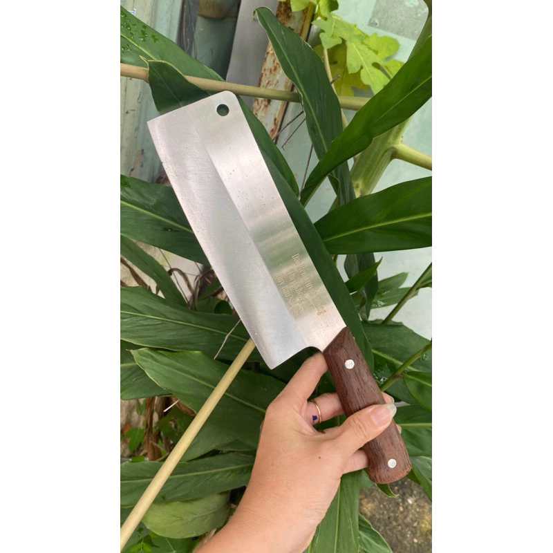 Dao chặt gà làm từ thép không rỉ
