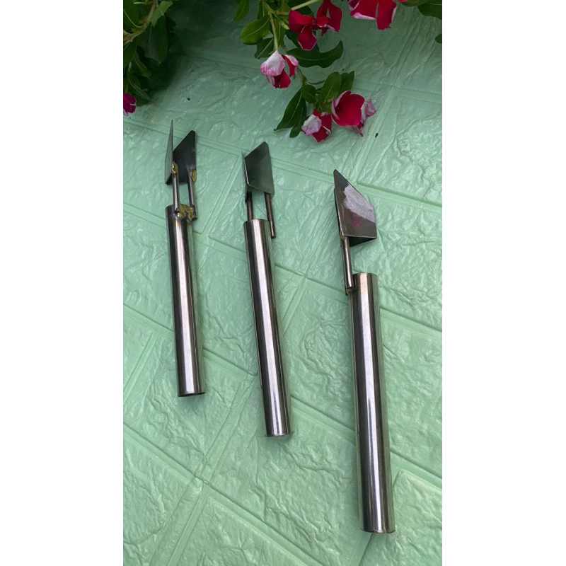 Dao lấy mắt thơm, mắt khóm